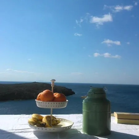 Sun Blooming In Tinos Island Feriehus *